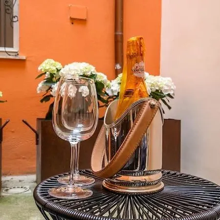 Apartment Ab - Via Sant'isaia 102 Bologna
